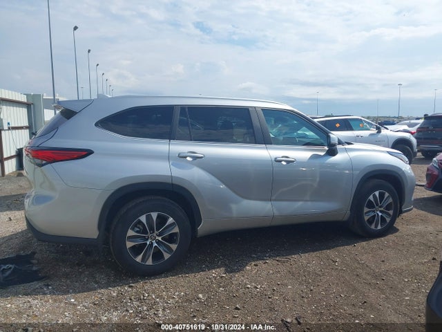 Toyota Highlander Xle 2023 5TDKDRBH9PS044865 Image 13