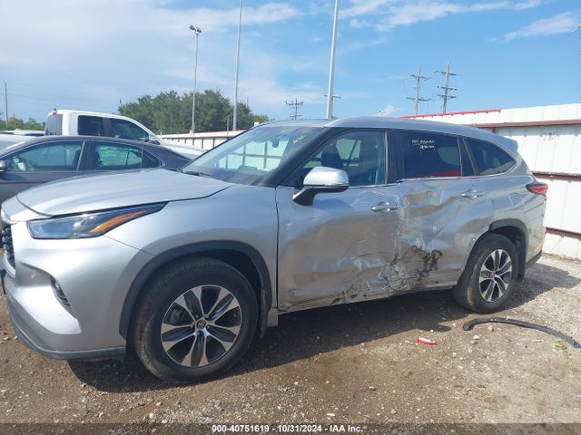 Toyota Highlander Xle 2023 5TDKDRBH9PS044865 Image 14
