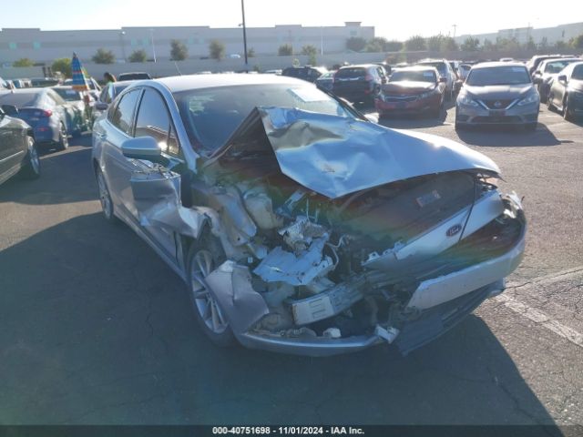 3FA6P0UU4HR196609 Ford Fusion Hybrid S