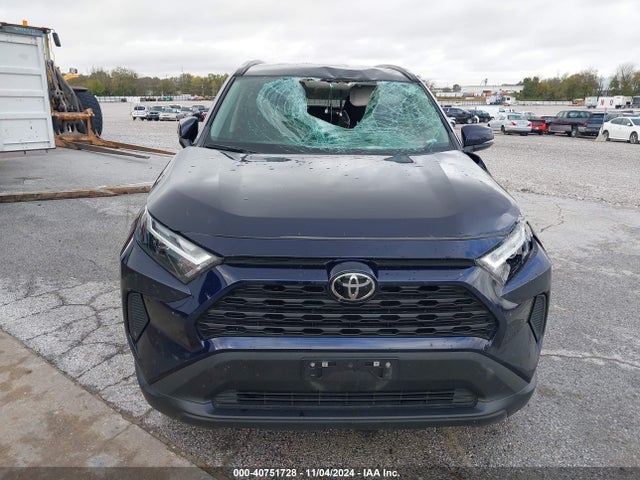 40751728 :رقم المزاد ، 2T3W1RFV6PW272671 vin ، 2023 Toyota Rav4 Xle مزاد بيع