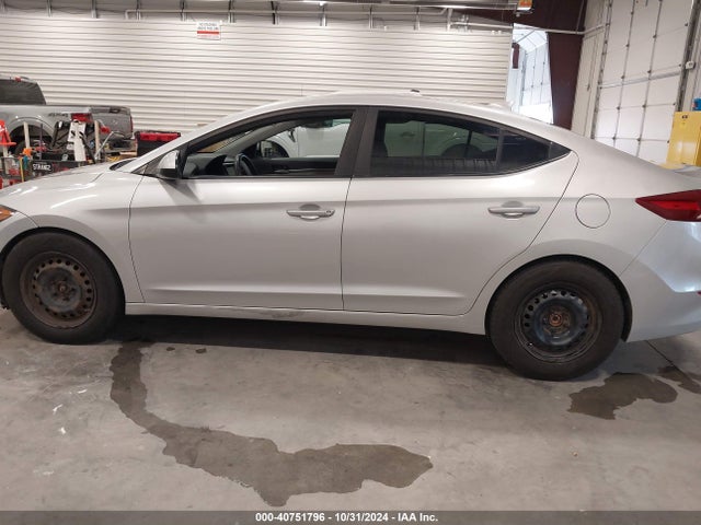 Hyundai ELANTRA SE 2017 5NPD84LF7HH114805 Image 14