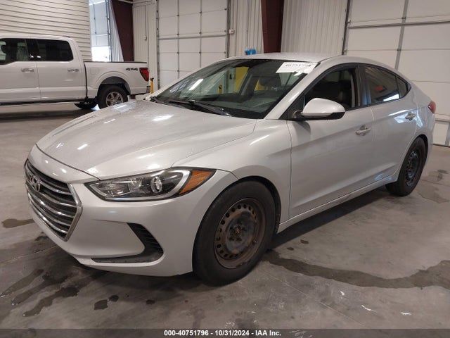Hyundai ELANTRA SE 2017 5NPD84LF7HH114805 Image 2