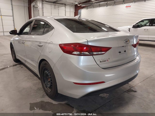 Hyundai ELANTRA SE 2017 5NPD84LF7HH114805 Image 3
