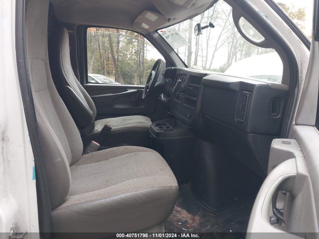 Chevrolet Express 2500 Work Van 2014 1GCWGFCA1E1148592 Image 5