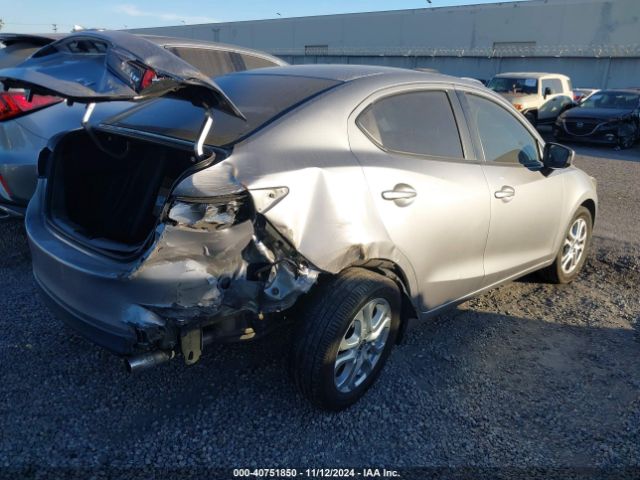 3MYDLBZV0GY121910 Scion IA