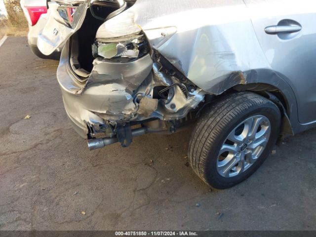 3MYDLBZV0GY121910 Scion IA
