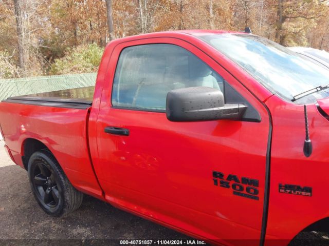 3C6JR6AT8KG686767 RAM 1500 Classic Express  4x2 6'4 Box