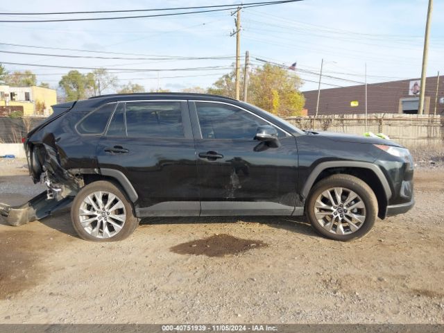 2T3A1RFV7MC155429 Toyota Rav4 Xle Premium