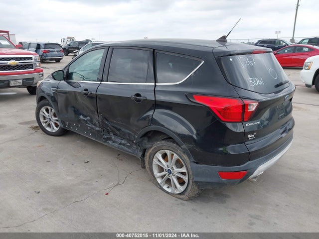 Ford ESCAPE SE 2019 1FMCU0GD3KUB95061 Image 3