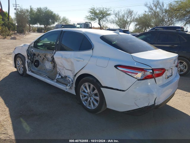 Toyota CAMRY LE 2019 4T1B11HK4KU189096 Image 3
