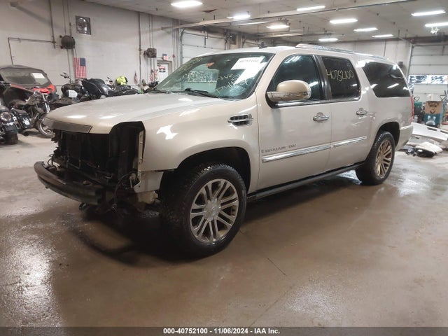 2008 CADILLAC ESCALADE ESV 1GYFC66868R223467 Photo 1