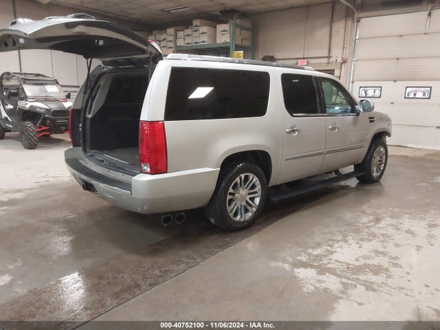 2008 CADILLAC ESCALADE ESV 1GYFC66868R223467 Photo 3