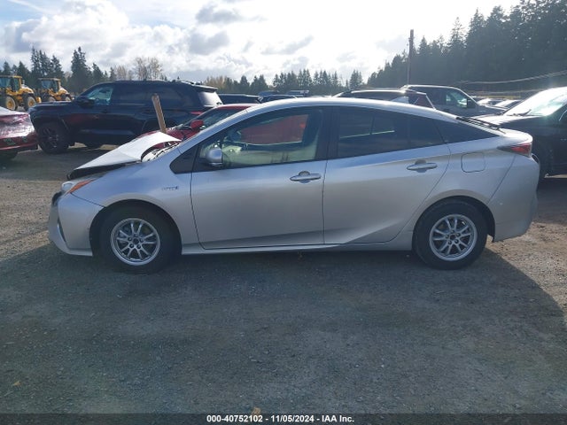 Toyota Prius Two 2016 JTDKBRFU3G3503984 Image 14
