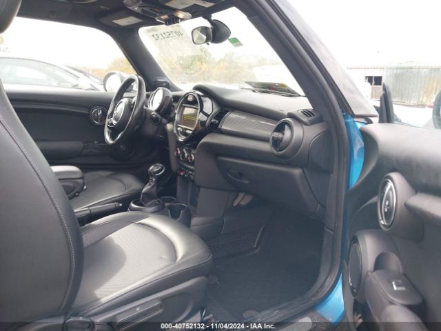 WMWXP5C3XH2G61175 Mini Hardtop Cooper