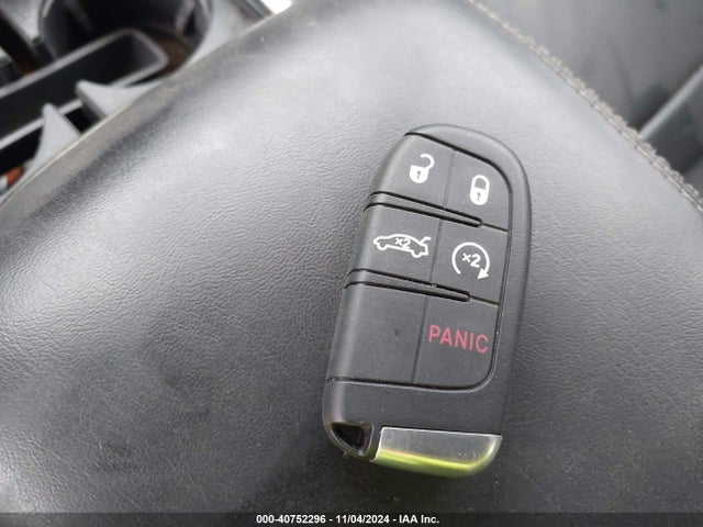 Chrysler 300C 2015 2C3CCAEGXFH803004 Image 11