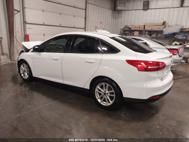 Ford FOCUS SE 2016 1FADP3F21GL284101 Image 3
