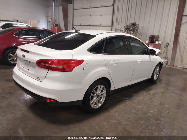 Ford FOCUS SE 2016 1FADP3F21GL284101 Image 4