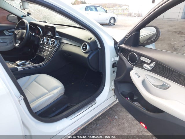 55SWF4KB1GU148182 Mercedes-Benz C 300 4matic/luxury 4matic/sport 4matic