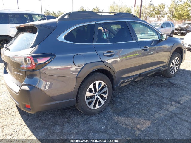 4S4BTACC7P3188709 Subaru Outback Premium