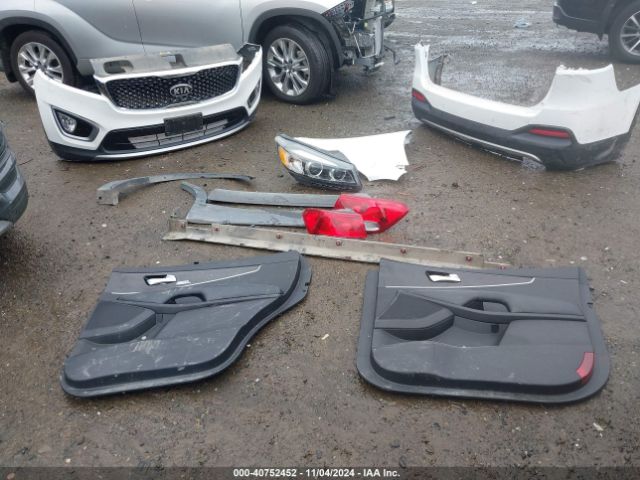 5XYPHDA53HG269396 KIA Sorento 3.3l Ex