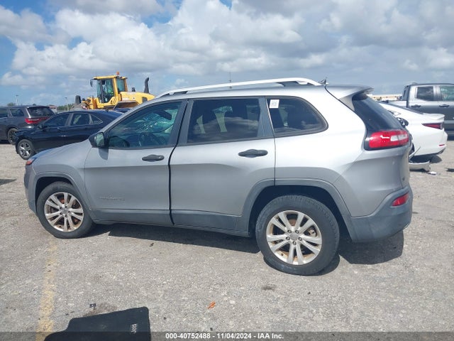 1C4PJLAB8FW620565 Jeep Cherokee Sport
