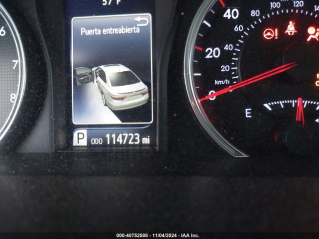 4T1BF1FK5HU360497 Toyota CAMRY SE