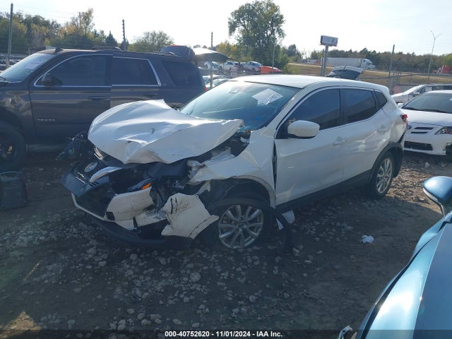 JN1BJ1AV8MW320615 Nissan Rogue Sport S Fwd Xtronic Cvt
