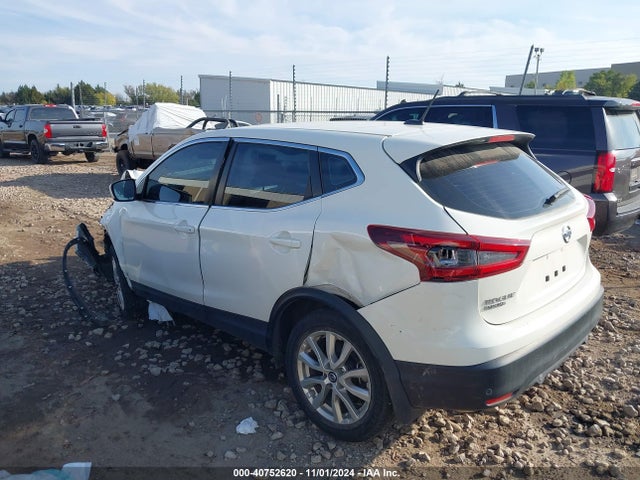 JN1BJ1AV8MW320615 Nissan Rogue Sport S Fwd Xtronic Cvt