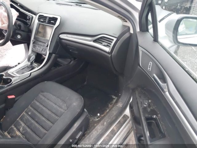 1FA6P0H79G5109356 Ford FUSION SE