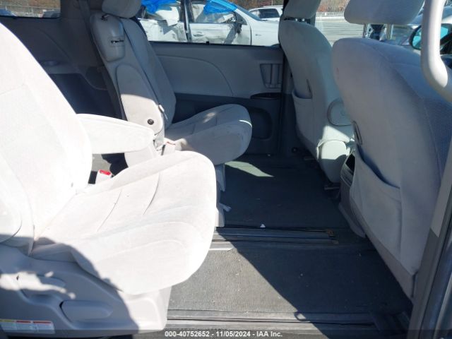 5TDKK3DC0FS645438 Toyota Sienna Le 8 Passenger