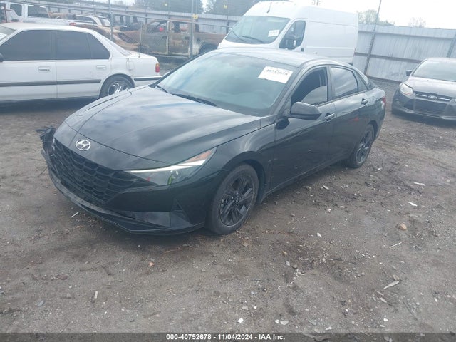 5NPLM4AGXNH055621 Hyundai ELANTRA SEL