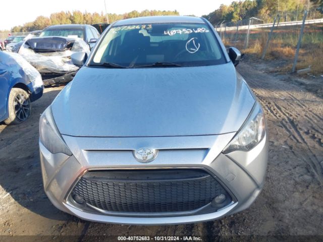 3MYDLBJV5LY704995 Toyota YARIS LE