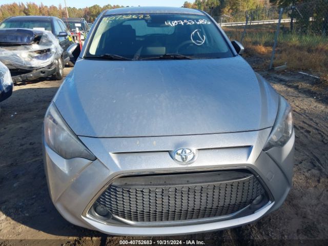 3MYDLBJV5LY704995 Toyota YARIS LE