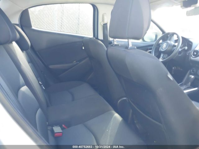 3MYDLBJV5LY704995 Toyota YARIS LE