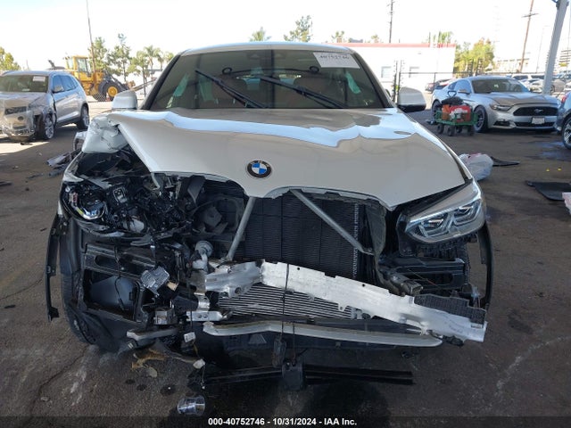 5UX2V1C00M9E41898 BMW X4 Xdrive30i