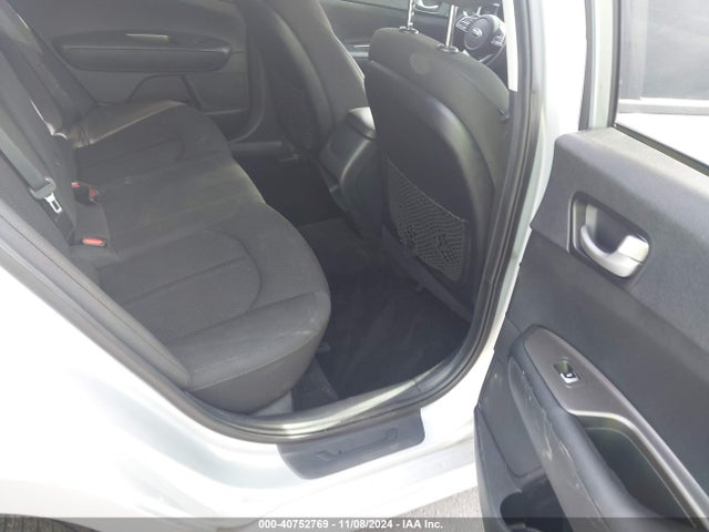 KIA Optima Lx 2019 5XXGT4L37KG358328 Image 8