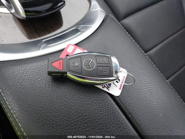 WDDWF4KB3JR324402 Mercedes-Benz C 300 4matic