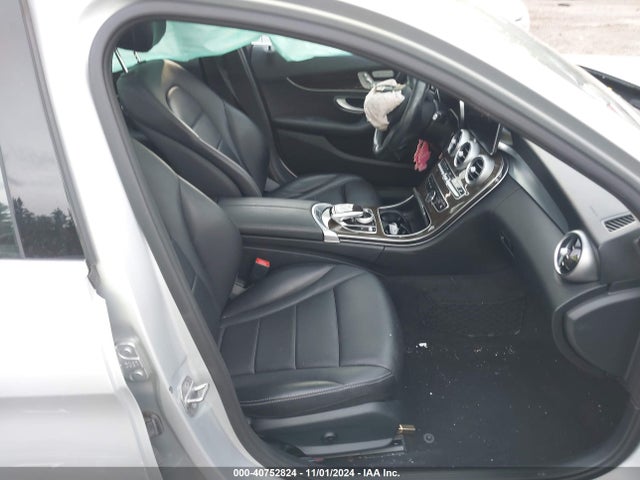 WDDWF4KB3JR324402 Mercedes-Benz C 300 4matic