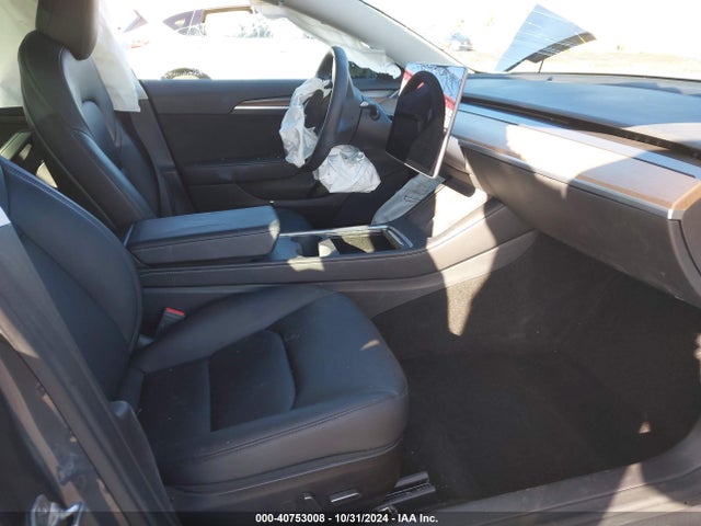 2022 TESLA MODEL 3 5YJ3E1EBXNF164816 Photo 4