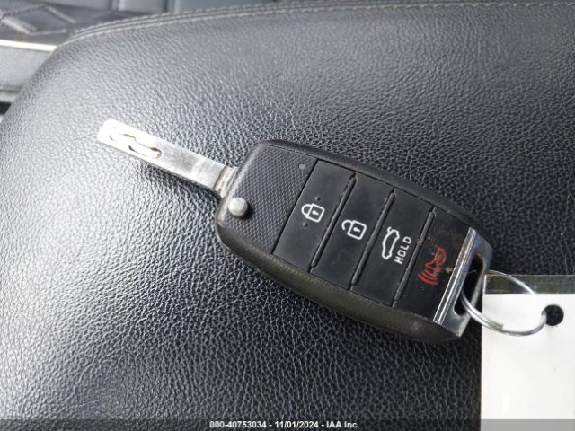 5XXGT4L30KG300576 KIA Optima Lx