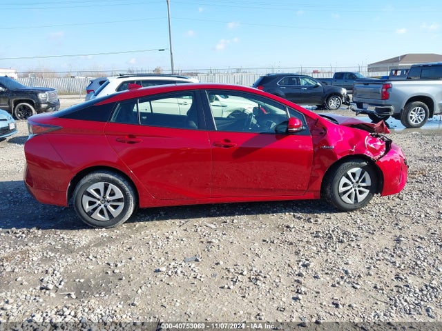 JTDKARFU6G3502962 Toyota Prius Three