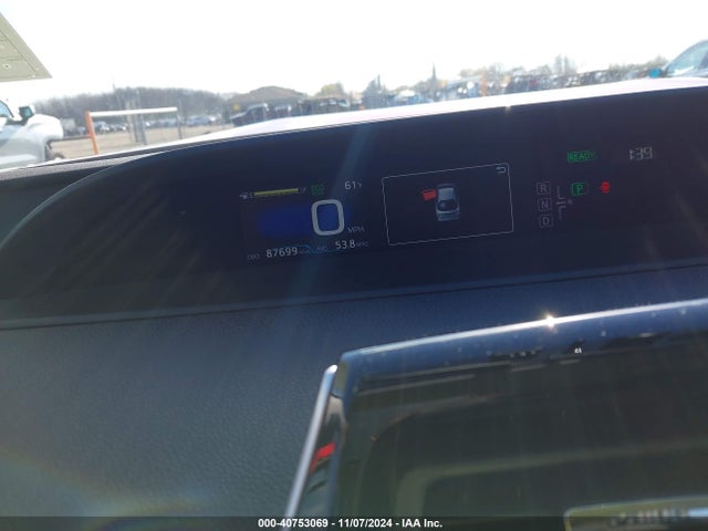 JTDKARFU6G3502962 Toyota Prius Three