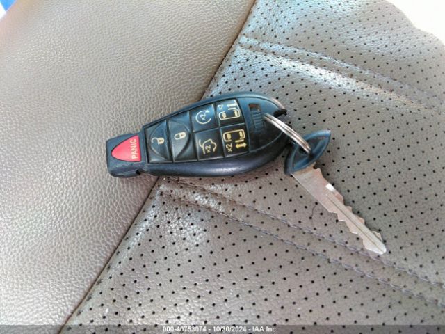 2C4RC1CG5ER249887 Chrysler Town & Country Touring-l