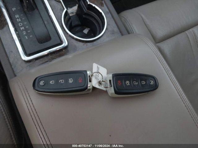 5LMJJ2JT3GEL06170 Lincoln Navigator Select