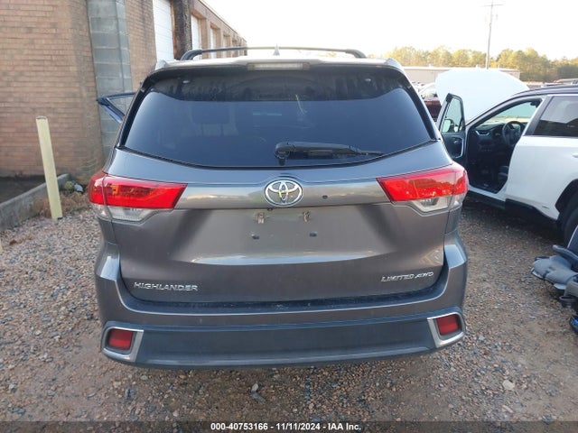 Toyota Highlander Limited Platinum 2017 5TDDZRFH5HS382740 Image 16