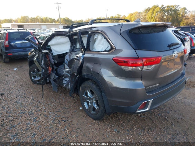 Toyota Highlander Limited Platinum 2017 5TDDZRFH5HS382740 Image 3