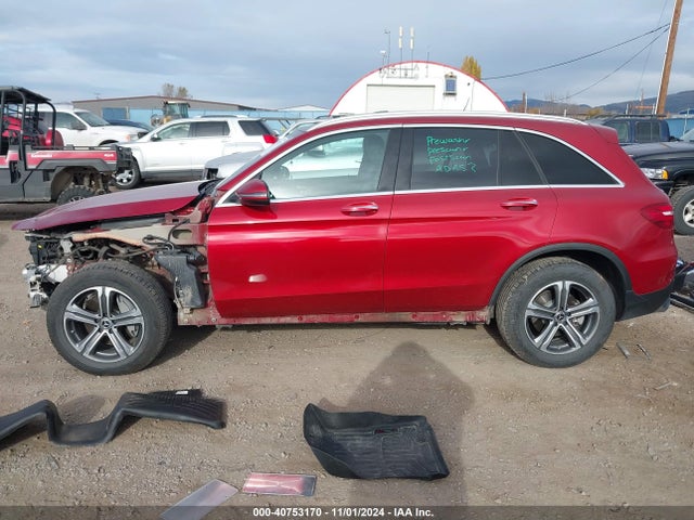 2018 Mercedes-benz Glc 300 4matic მანქანა იყიდება აუქციონზე, vin: WDC0G4KB3JV015978, აუქციონის ნომერი: 40753170