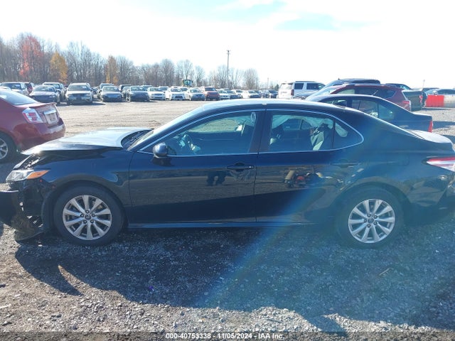 Toyota CAMRY LE 2019 4T1B11HK5KU751961 Image 14