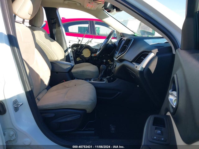 Jeep Cherokee Latitude 2015 1C4PJMCS2FW618880 Image 5