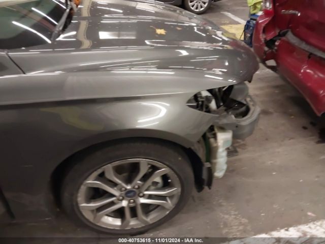 3FA6P0RU2KR260159 Ford Fusion Hybrid Titanium